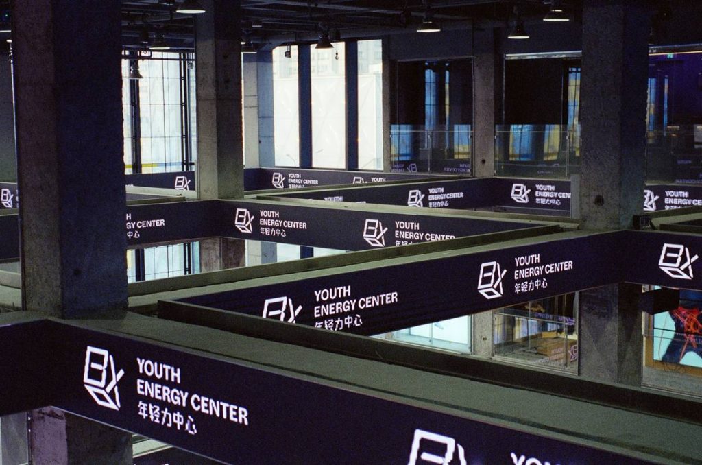 10 Digital Signage Program Benefits That’ll Transform Your Home Decor (Seriously, Stop Scrolling)