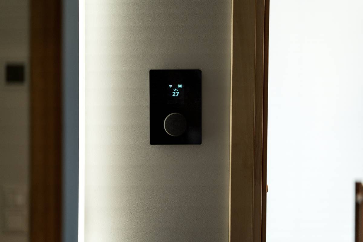 Smart Home Lighting Control System: The Missing Link in Modern Home Decor