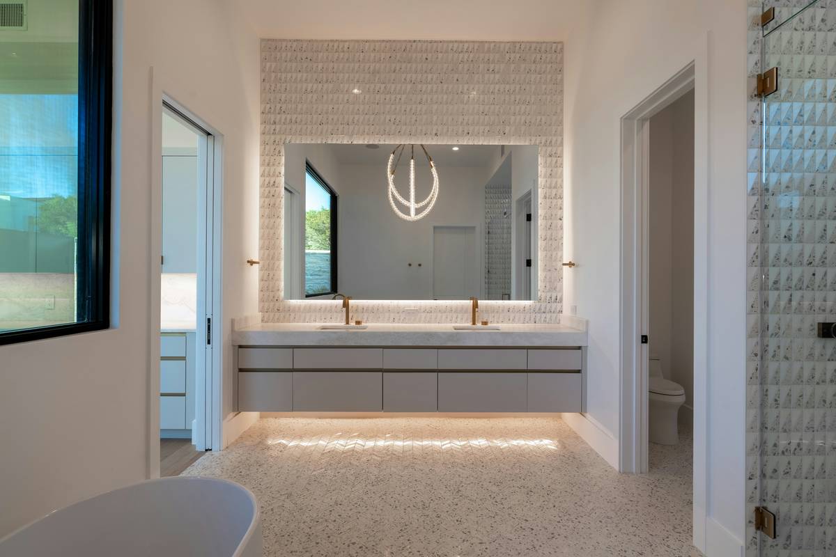 Vanity Mirror with Built in Lighting: 7 Proven Tips to Avoid Costly Mistakes